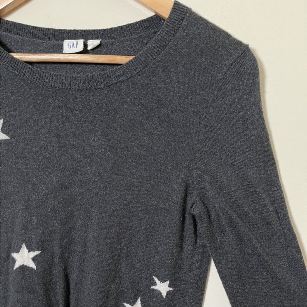 GAP Star Pattern Sweater - Picture 3 of 5